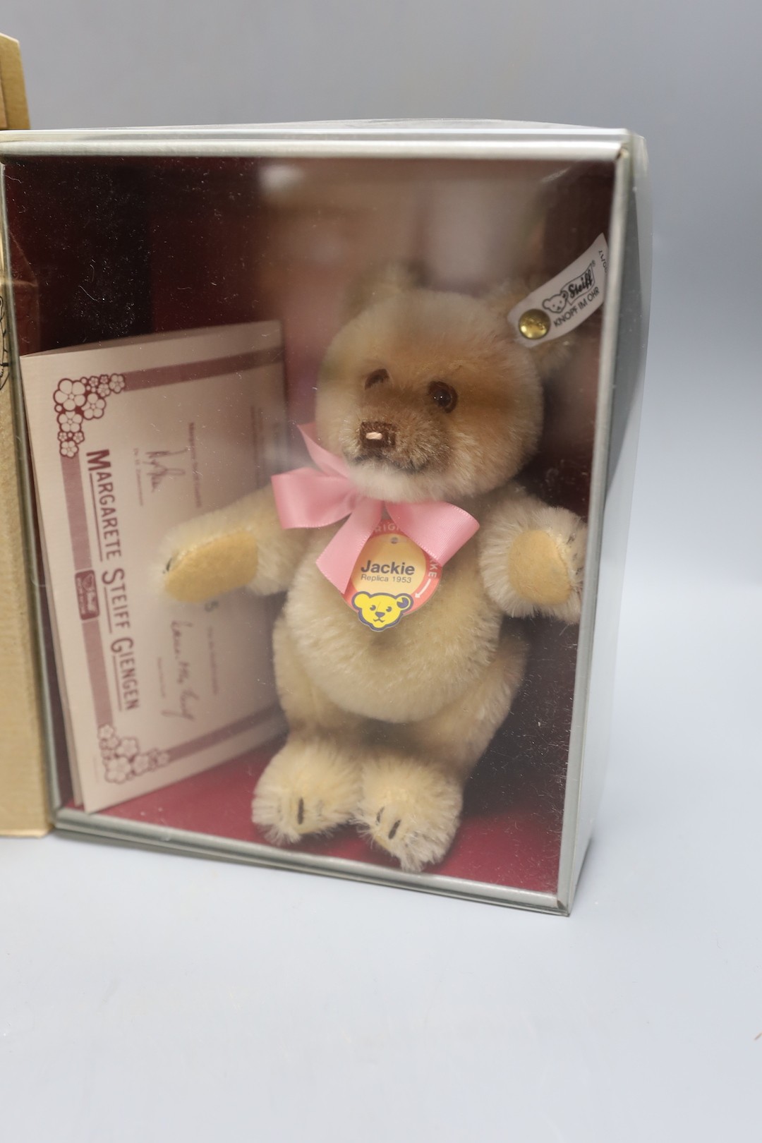 White label, three white bears on base 'See no evil' etc., a white label Jackie Bear, box/cert. 15cm, a white label Jackie Box No. Cert. and a yellow label miniature 12cm box/cert.